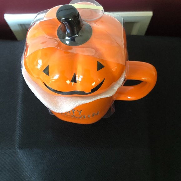 RAE DUNN HAPPY HALLOWEEN PUMPKIN TOPPER MUG! - Picture 2 of 2